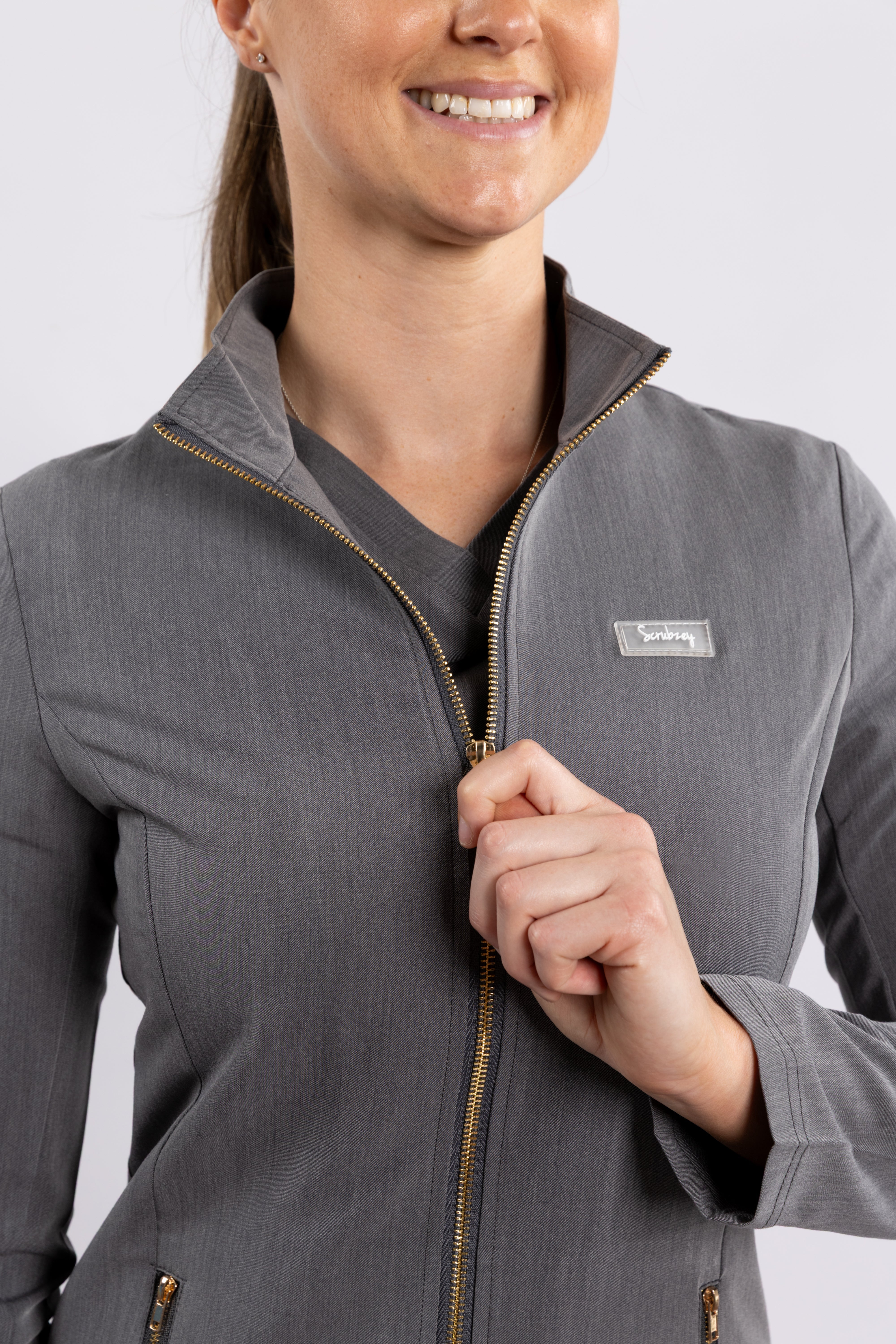 Best Medical Scrubs in the UK: How to Choose the Right Fit, Fabric and Style